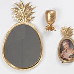 Зеркало овальной формы с золотистой рамкой и декоративной верхушкой в виде ананаса Pineapple Shine  варинант исполнения - 1 | Loft Concept в Саратове