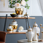 Ваза белая с крышкой и золотистыми фрагментами Chinoiserie Ceramics варинант исполнения - 3 | Loft Concept в Саратове