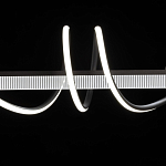 Люстра линейная черного цвета с волнообразным металлическим элементом Luke Lampco Tracer Lamp варинант исполнения - 6 | Loft Concept в Саратове