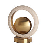 Настольная лампа с бежевым текстурным кольцом и латунным шаром в центре Tactile   варинант исполнения - 1 | Loft Concept в Саратове