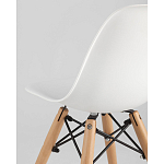 Пластиковый стул на ножках из массива бука Eames Small White варинант исполнения - 3 | Loft Concept в Саратове