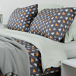 Постельное белье из сатина с принтом треугольники 150х200 см Triangular Dreams варинант исполнения - 7 | Loft Concept в Саратове