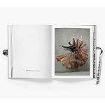 Подарочное издание про феминизм в моде Марии Грации Кьюри Her Dior Maria Grazia Chiuris New Voice варинант исполнения - 3 | Loft Concept в Саратове