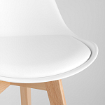 Стул с основой из пластика и мягким сиденьем Arvika White варинант исполнения - 7 | Loft Concept в Саратове