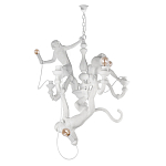 Люстра с тремя фигурами обезьян с лампочками в руках белого цвета Hanging Monkey варинант исполнения - 1 | Loft Concept в Саратове