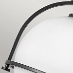 Потолочный светильник с плафоном в форме белого матового шара Hinkley варинант исполнения - 5 | Loft Concept в Саратове