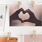 Рамка для фото с подсветкой c 6-ю деревянными прищепками в комплекте Photo Backlight варинант исполнения - 4 | Loft Concept в Саратове