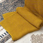 Плед из хлопка жемчужной вязки горчичного цвета Waffle Comfort варинант исполнения - 6 | Loft Concept в Саратове