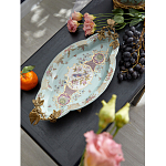 Блюдо овальное из голубого фарфора с ручками в виде бабочек и цветочным рисунком Blue Garden варинант исполнения - 3 | Loft Concept в Саратове