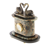 Часы настольные из натурального камня с декором в виде двух лебедей Swans Stone Clock варинант исполнения - 2 | Loft Concept в Саратове