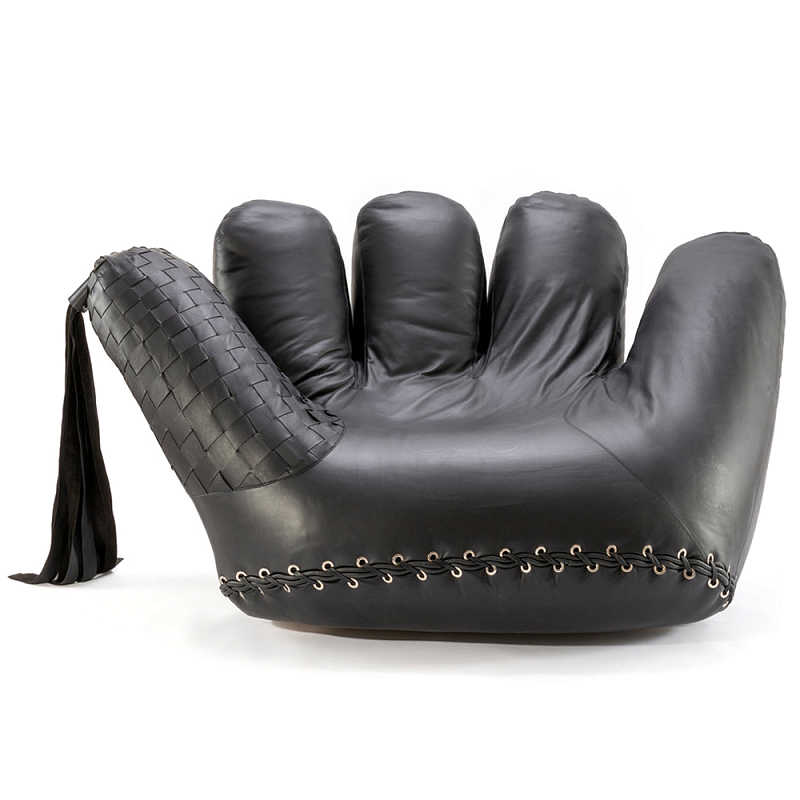 Дизайнерское кожаное кресло в форме руки Poltronova Joe Whip Armchair Черный Дизайнерское кожаное кресло в форме руки Poltronova Joe Whip Armchair Черный в Саратове | Loft Concept