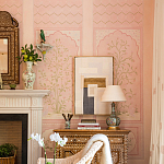 Обои ручная роспись Jharokha Arches Original colourway on pink painted Xuan paper варинант исполнения - 2 | Loft Concept в Саратове