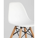 Пластиковый стул на ножках из массива бука Eames Small White варинант исполнения - 2 | Loft Concept в Саратове