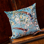 Подушка декоративная с изображением птиц в саду Chinoiserie Birds in a Tree Cushion варинант исполнения - 2 | Loft Concept в Саратове