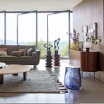 Фигурный приставной столик бордового цвета  AMORPHOUS варинант исполнения - 6 | Loft Concept в Саратове