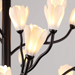 Люстра подвесная черного цвета с ветвями и белыми фарфоровыми цветами Floralis варинант исполнения - 14 | Loft Concept в Саратове