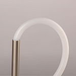 Настольная лампа белым изогнутым плафоном на круглой подставке Luke Lampco Tracer Lamp варинант исполнения - 9 | Loft Concept в Саратове