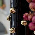 Ваза черная цилиндрическая с глянцевым покрытием и золотыми декоративными элементами Molecule Collection варинант исполнения - 1 | Loft Concept в Саратове