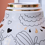 Ваза с декоративными лицами и графическими элементами в виде сердец и символов Faces of Imagination варинант исполнения - 8 | Loft Concept в Саратове