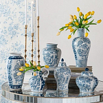 Ваза с крышкой и голубым цветочным рисунком на белом фоне Blue & White Ornament варинант исполнения - 7 | Loft Concept в Саратове