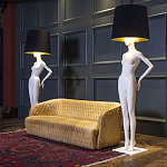 Лампа MANNEQUIN LAMP с абажуром созерцание силуэта варинант исполнения - 4 | Loft Concept в Саратове