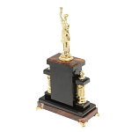 Часы настольные бронзовые из натурального камня Яшма с декором в виде Фемиды Themis Stone Clock варинант исполнения - 4 | Loft Concept в Саратове