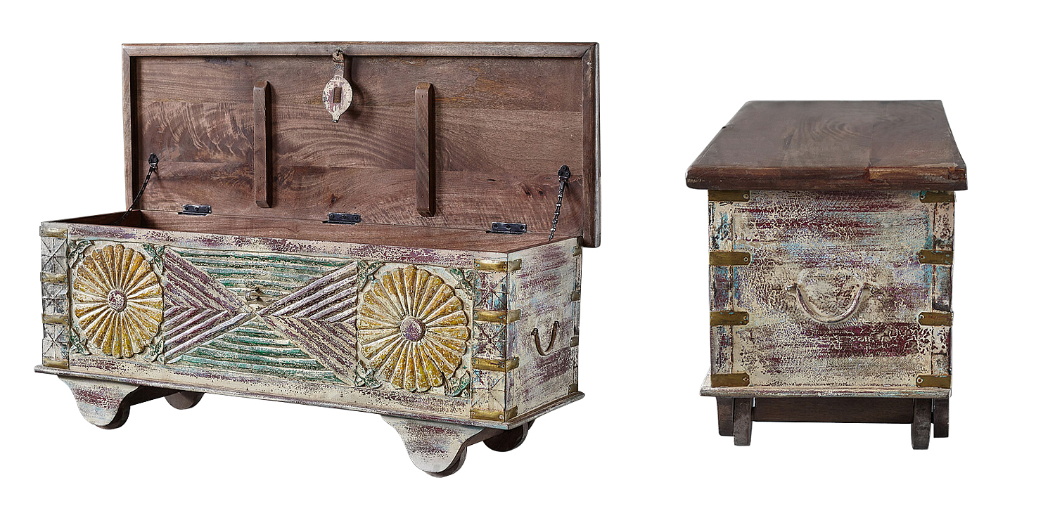 Сундук резной Advaith Carved Antique Chest Сундук резной Advaith Carved Antique Chest - Loft-Concept в Саратове