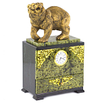 Часы настольные с декором в виде медведя и выдвижным ящиком из натурального камня Змеевик Bear Stone Clock варинант исполнения - 2 | Loft Concept в Саратове