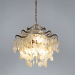 Люстра подвесная с белыми перламутровыми подвесками и изогнутыми золотистыми элементами Диаметр 50 см SHELL Chandelier варинант исполнения - 2 | Loft Concept в Саратове